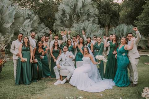 espaço sanctuarium, ensaio pre casamento no espaço sanctuarim, making off da noiva , casamento em belo horizonte, casamento no rio de janeiro, casando em arraial do cabo fotografia de casamento, estudio oliver, casamento em região dos lago , vestido de no'