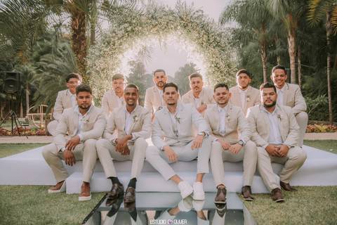 espaço sanctuarium, ensaio pre casamento no espaço sanctuarim, making off da noiva , casamento em belo horizonte, casamento no rio de janeiro, casando em arraial do cabo fotografia de casamento, estudio oliver, casamento em região dos lago , vestido de no'