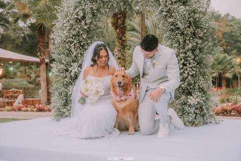 espaço sanctuarium, ensaio pre casamento no espaço sanctuarim, making off da noiva , casamento em belo horizonte, casamento no rio de janeiro, casando em arraial do cabo fotografia de casamento, estudio oliver, casamento em região dos lago , vestido de no'