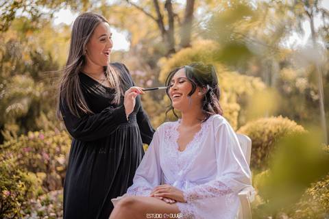 espaço sanctuarium, ensaio pre casamento no espaço sanctuarim, making off da noiva , casamento em belo horizonte, casamento no rio de janeiro, casando em arraial do cabo fotografia de casamento, estudio oliver, casamento em região dos lago , vestido de no'