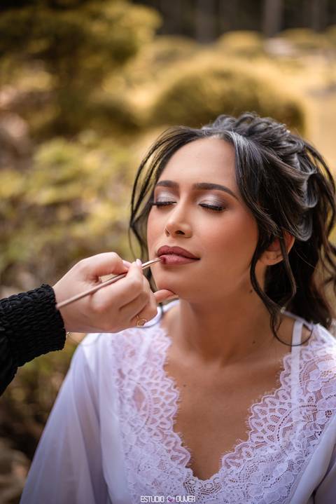 espaço sanctuarium, ensaio pre casamento no espaço sanctuarim, making off da noiva , casamento em belo horizonte, casamento no rio de janeiro, casando em arraial do cabo fotografia de casamento, estudio oliver, casamento em região dos lago , vestido de no'