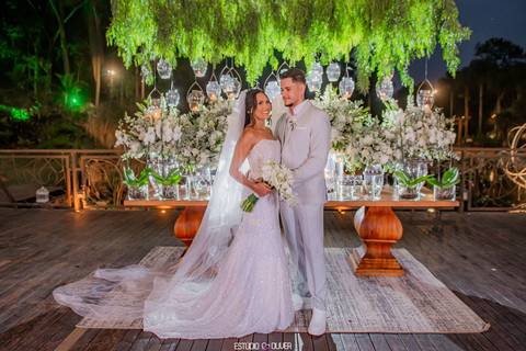 espaço sanctuarium, ensaio pre casamento no espaço sanctuarim, making off da noiva , casamento em belo horizonte, casamento no rio de janeiro, casando em arraial do cabo fotografia de casamento, estudio oliver, casamento em região dos lago , vestido de no'