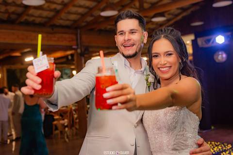 espaço sanctuarium, ensaio pre casamento no espaço sanctuarim, making off da noiva , casamento em belo horizonte, casamento no rio de janeiro, casando em arraial do cabo fotografia de casamento, estudio oliver, casamento em região dos lago , vestido de no'