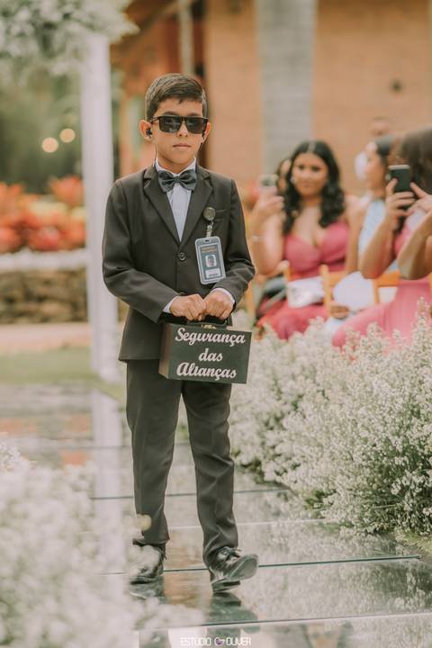 espaço sanctuarium, ensaio pre casamento no espaço sanctuarim, making off da noiva , casamento em belo horizonte, casamento no rio de janeiro, casando em arraial do cabo fotografia de casamento, estudio oliver, casamento em região dos lago , vestido de no'