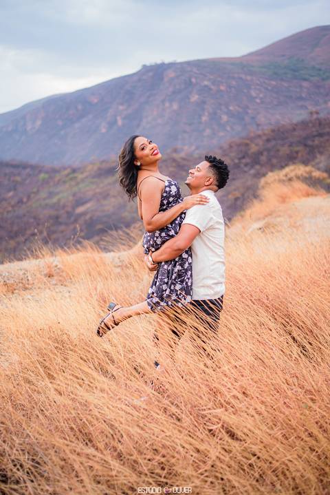 espaço sanctuarium, ensaio pre casamento no espaço sanctuarim, making off da noiva , casamento em belo horizonte, casamento no rio de janeiro, casando em arraial do cabo fotografia de casamento, estudio oliver, casamento em região dos lago , vestido de no'