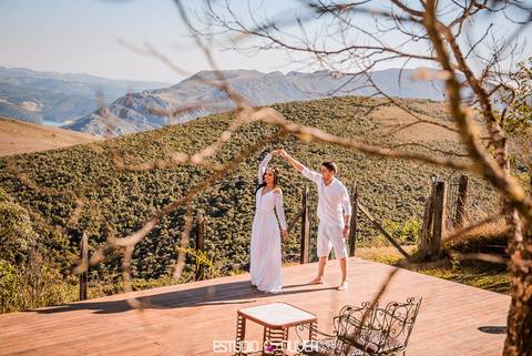 ensaio pre wedding em lavras novas, ensaio em lavras novas, pre casamento em lavras novas, lavras novas, pre wedding, estudio oliver,  oliver fotografia, estudio de fotografia,  poses para fotos pre casamento'