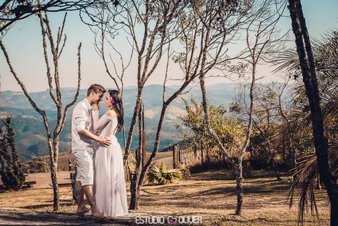 ensaio pre wedding em lavras novas, ensaio em lavras novas, pre casamento em lavras novas, lavras novas, pre wedding, estudio oliver,  oliver fotografia, estudio de fotografia,  poses para fotos pre casamento'