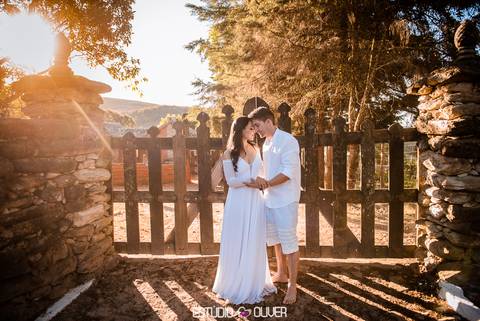 ensaio pre wedding em lavras novas, ensaio em lavras novas, pre casamento em lavras novas, lavras novas, pre wedding, estudio oliver,  oliver fotografia, estudio de fotografia,  poses para fotos pre casamento'