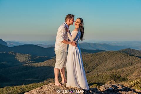 ensaio pre wedding em lavras novas, ensaio em lavras novas, pre casamento em lavras novas, lavras novas, pre wedding, estudio oliver,  oliver fotografia, estudio de fotografia,  poses para fotos pre casamento'