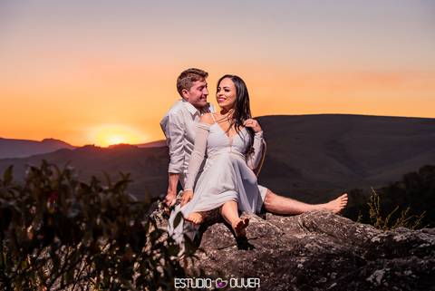 ensaio pre wedding em lavras novas, ensaio em lavras novas, pre casamento em lavras novas, lavras novas, pre wedding, estudio oliver,  oliver fotografia, estudio de fotografia,  poses para fotos pre casamento'