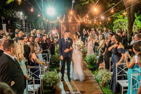 espaço villagio, espaço villagio pampulha, espaço de festa na Pampulha, horizonte, fotografo de casamento em belo horizonte, melhores fotografo de bh,  noiva, casamento em bh , casamento ao ar livre , varal de lampadas'