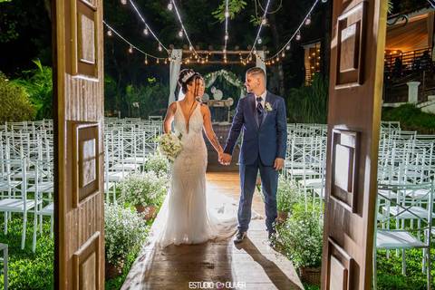 espaço villagio, espaço villagio pampulha, espaço de festa na Pampulha, horizonte, fotografo de casamento em belo horizonte, melhores fotografo de bh,  noiva, casamento em bh , casamento ao ar livre , varal de lampadas'