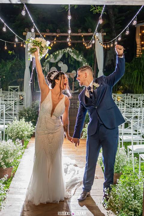 espaço villagio, espaço villagio pampulha, espaço de festa na Pampulha, horizonte, fotografo de casamento em belo horizonte, melhores fotografo de bh,  noiva, casamento em bh , casamento ao ar livre , varal de lampadas'