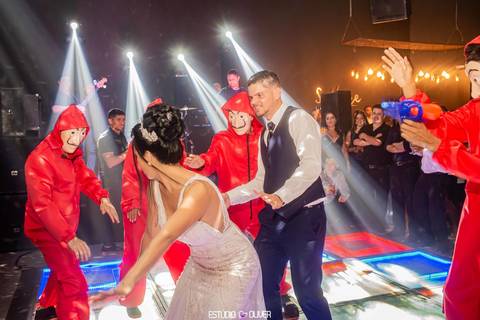 espaço villagio, espaço villagio pampulha, espaço de festa na Pampulha, horizonte, fotografo de casamento em belo horizonte, melhores fotografo de bh,  boate, pista de led, pista de dança de led, la casa de papel em casamento,'