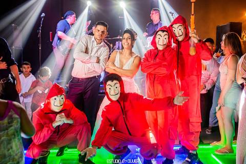 espaço villagio, espaço villagio pampulha, espaço de festa na Pampulha, horizonte, fotografo de casamento em belo horizonte, melhores fotografo de bh,  boate, pista de led, pista de dança de led, la casa de papel em casamento,'