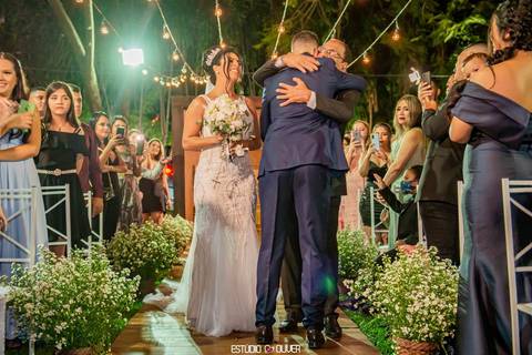 espaço villagio, espaço villagio pampulha, espaço de festa na Pampulha, horizonte, fotografo de casamento em belo horizonte, melhores fotografo de bh,  noiva, casamento em bh , casamento ao ar livre , varal de lampadas'