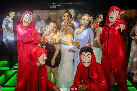 espaço villagio, espaço villagio pampulha, espaço de festa na Pampulha, horizonte, fotografo de casamento em belo horizonte, melhores fotografo de bh,  boate, pista de led, pista de dança de led, la casa de papel em casamento,'