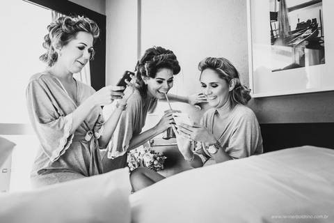 noiva e madrinhas'