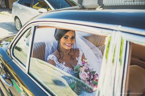 noiva no carro'