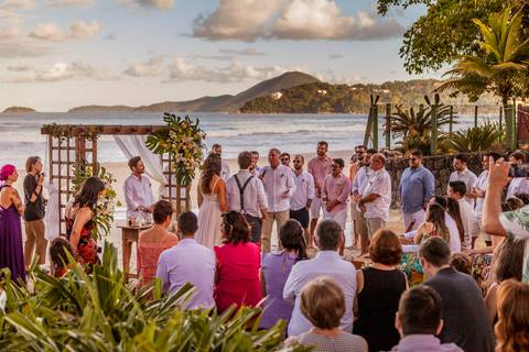 cerimônia de casamento na praia'