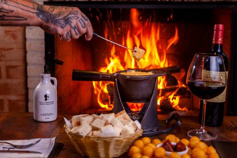 Foto Fondue na lareira'