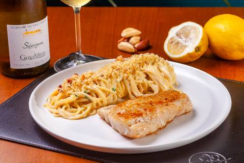 foto massa com peixe
'