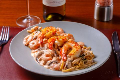 foto alimento massa camarão'