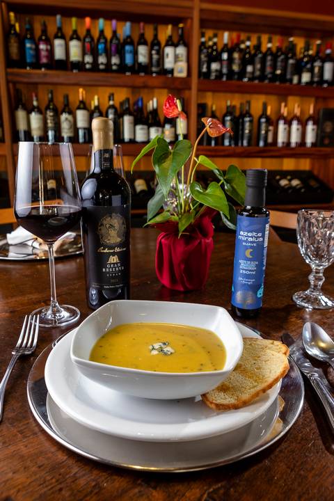 Restaurante Todos os Vinhos,  Gonçalves, MG'