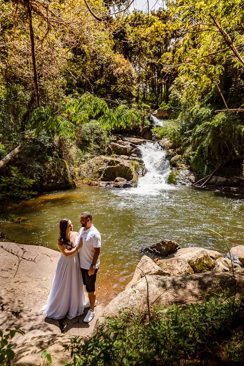 Ensaio Casal, GONÇALVES, MG - Cachoeira do Simão'
