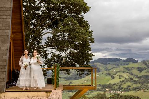 Entrada das Noivas - Casamento nas Montanhas'