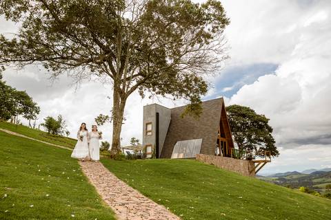 Entrada das Noivas - Casamento nas Montanhas'