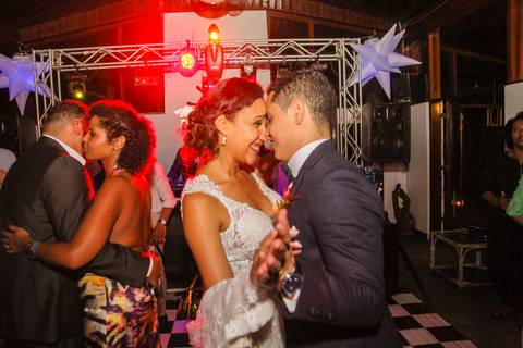 Casamento na praia, Festa'