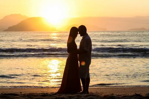 Ensaio casal nascer do sol - Ubatuba'