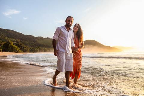 Ensaio casal nascer do sol - Ubatuba'