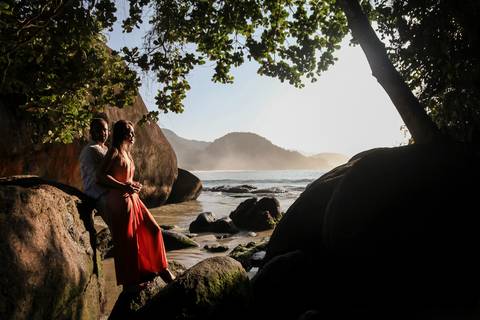 Ensaio casal nascer do sol - Ubatuba, praia do Félix'