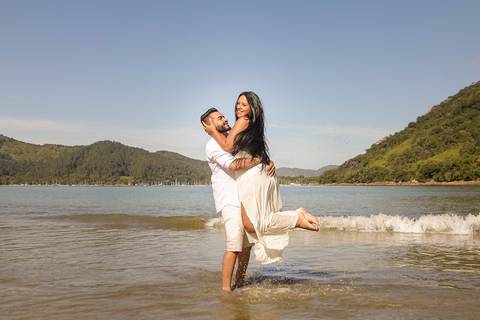 Ensaio pré-casamento Crislei e Alan. Praia Santa Rita, Ubatuba'