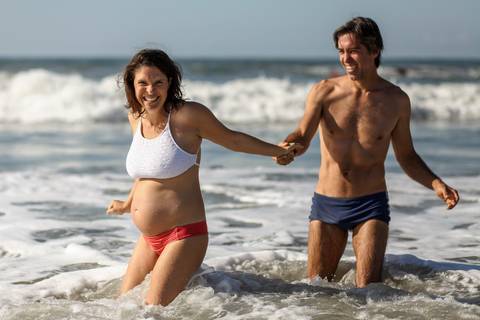 Ensaio Casal Gestante Praia Itamambuca, Ubatuba, Nascer do sol. '