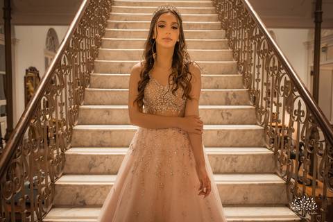 Julia - Julia 15 anos - 15 Anos - Quinze Anos - Ensaio Externo - Debutante - Biblioteca Pública de Pelotas - Porto de Pelotas - Parque Una- Família - Luz - Antonio Rocha Fotografias - Antonio Rocha - @antoniorochafotografias '