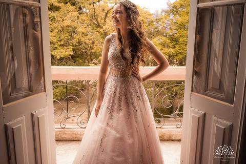 Julia - Julia 15 anos - 15 Anos - Quinze Anos - Ensaio Externo - Debutante - Biblioteca Pública de Pelotas - Porto de Pelotas - Parque Una- Família - Luz - Antonio Rocha Fotografias - Antonio Rocha - @antoniorochafotografias '