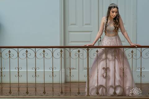 Julia - Julia 15 anos - 15 Anos - Quinze Anos - Ensaio Externo - Debutante - Biblioteca Pública de Pelotas - Porto de Pelotas - Parque Una- Família - Luz - Antonio Rocha Fotografias - Antonio Rocha - @antoniorochafotografias '