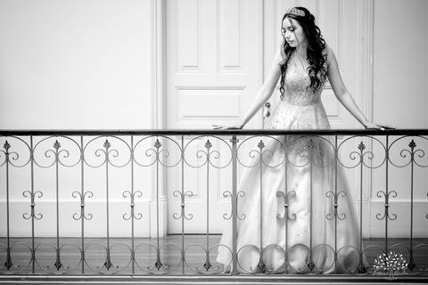 Julia - Julia 15 anos - 15 Anos - Quinze Anos - Ensaio Externo - Debutante - Biblioteca Pública de Pelotas - Porto de Pelotas - Parque Una- Família - Luz - Antonio Rocha Fotografias - Antonio Rocha - @antoniorochafotografias '