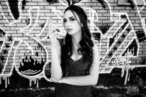 Julia - Julia 15 anos - 15 Anos - Quinze Anos - Ensaio Externo - Debutante - Biblioteca Pública de Pelotas - Porto de Pelotas - Parque Una- Família - Luz - Antonio Rocha Fotografias - Antonio Rocha - @antoniorochafotografias '