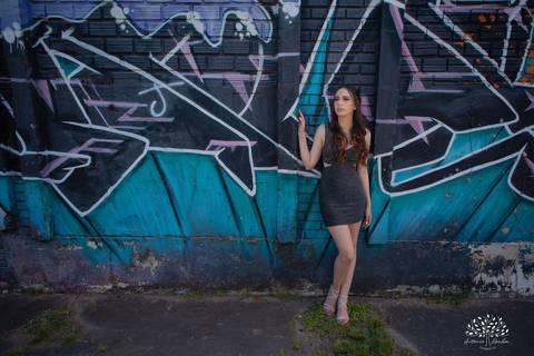 Julia - Julia 15 anos - 15 Anos - Quinze Anos - Ensaio Externo - Debutante - Biblioteca Pública de Pelotas - Porto de Pelotas - Parque Una- Família - Luz - Antonio Rocha Fotografias - Antonio Rocha - @antoniorochafotografias '