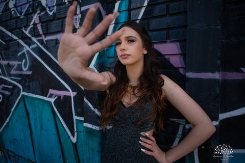 Julia - Julia 15 anos - 15 Anos - Quinze Anos - Ensaio Externo - Debutante - Biblioteca Pública de Pelotas - Porto de Pelotas - Parque Una- Família - Luz - Antonio Rocha Fotografias - Antonio Rocha - @antoniorochafotografias '