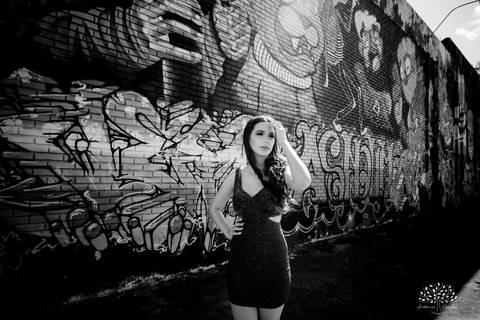 Julia - Julia 15 anos - 15 Anos - Quinze Anos - Ensaio Externo - Debutante - Biblioteca Pública de Pelotas - Porto de Pelotas - Parque Una- Família - Luz - Antonio Rocha Fotografias - Antonio Rocha - @antoniorochafotografias '