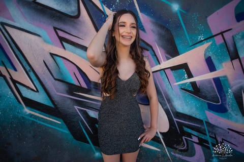 Julia - Julia 15 anos - 15 Anos - Quinze Anos - Ensaio Externo - Debutante - Biblioteca Pública de Pelotas - Porto de Pelotas - Parque Una- Família - Luz - Antonio Rocha Fotografias - Antonio Rocha - @antoniorochafotografias '