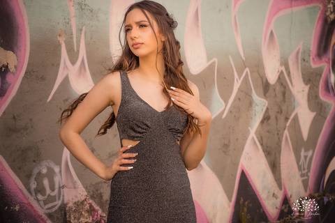 Julia - Julia 15 anos - 15 Anos - Quinze Anos - Ensaio Externo - Debutante - Biblioteca Pública de Pelotas - Porto de Pelotas - Parque Una- Família - Luz - Antonio Rocha Fotografias - Antonio Rocha - @antoniorochafotografias '