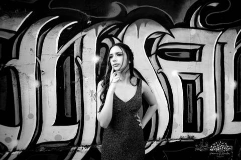 Julia - Julia 15 anos - 15 Anos - Quinze Anos - Ensaio Externo - Debutante - Biblioteca Pública de Pelotas - Porto de Pelotas - Parque Una- Família - Luz - Antonio Rocha Fotografias - Antonio Rocha - @antoniorochafotografias '