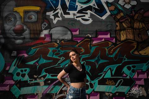 Julia - Julia 15 anos - 15 Anos - Quinze Anos - Ensaio Externo - Debutante - Biblioteca Pública de Pelotas - Porto de Pelotas - Parque Una- Família - Luz - Antonio Rocha Fotografias - Antonio Rocha - @antoniorochafotografias '