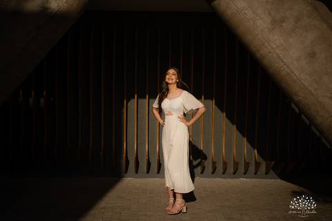 Julia - Julia 15 anos - 15 Anos - Quinze Anos - Ensaio Externo - Debutante - Biblioteca Pública de Pelotas - Porto de Pelotas - Parque Una- Família - Luz - Antonio Rocha Fotografias - Antonio Rocha - @antoniorochafotografias '